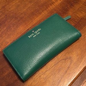 Green Leather Kate Spade Snap Wallet